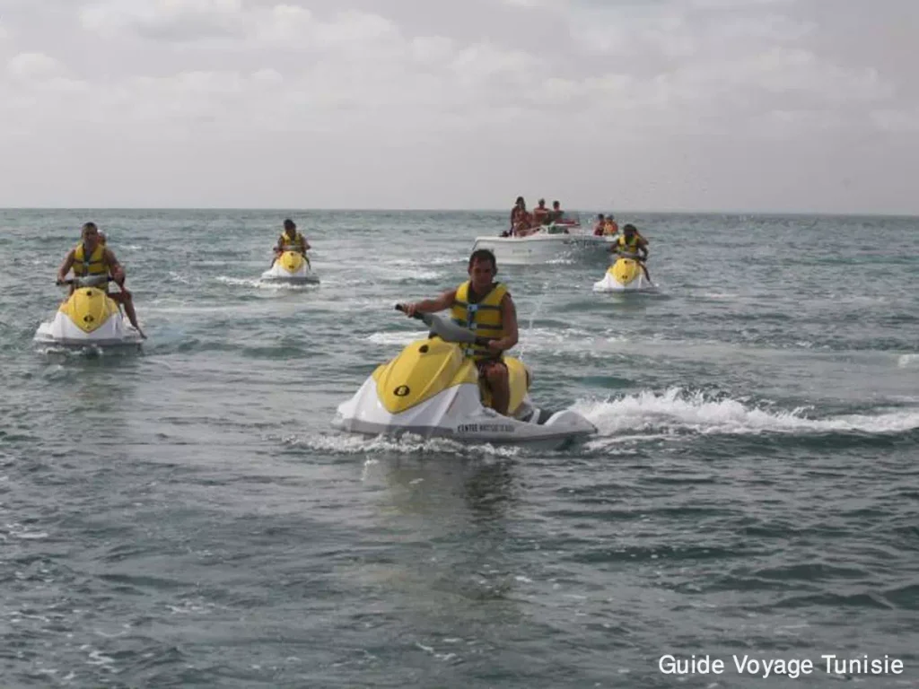 Activités à Djerba : randonnée en Jet Ski