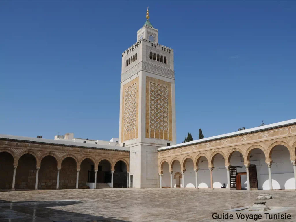 La mosquée de la Zitouna à Tunis