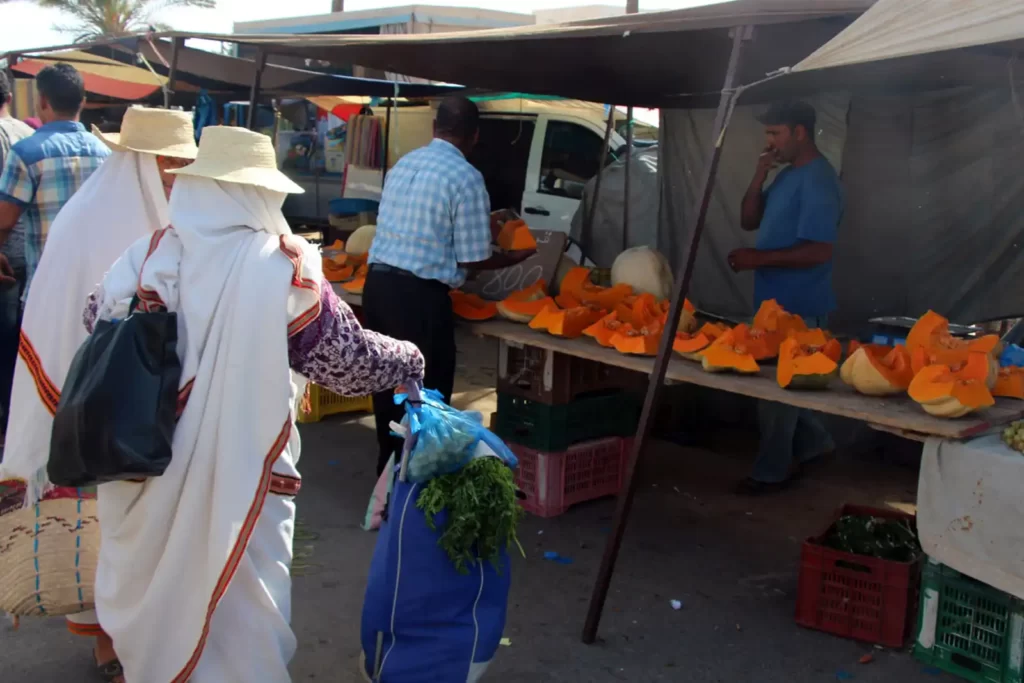 Visit to Midoun Market by Carriage